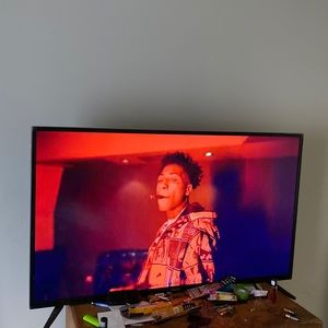 55 inch tv had it for a couple months it’s like new